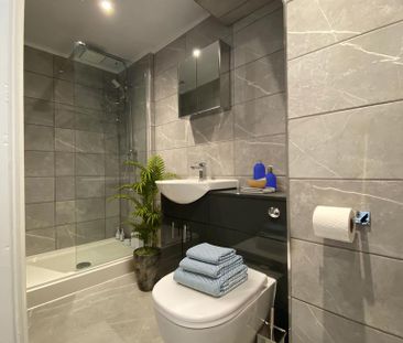 1 bedroom in a house share to rent - Photo 3