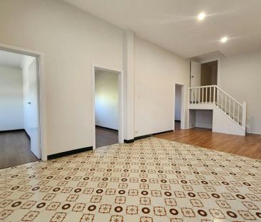 Huge Home - Perfect For Extended Family - Views As Far As The Eye C... - Photo 5