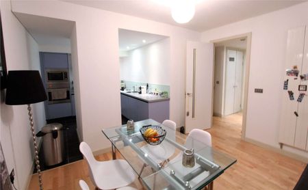 Fully Furnished One Double Bedroom Apartment with an allocated parking space included in the popular Leftbank development. - Photo 2