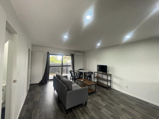 PAPAKURA, 3 BEDROOMS - Photo 1