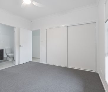 7 Stoney Creek Drive, Farley NSW 2320 - Photo 2