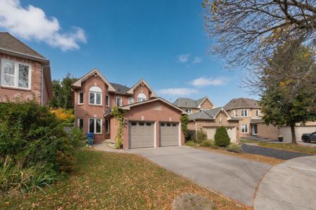 For Lease - 36 Dawlish Avenue, Aurora, Ontario - Photo 3