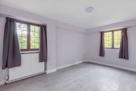 60 Petworth Road, Haslemere - 1 bedroomProperty for lettings - Seymours - Photo 5