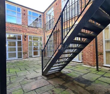 1 bedroom ground floor flat to rent - Photo 2