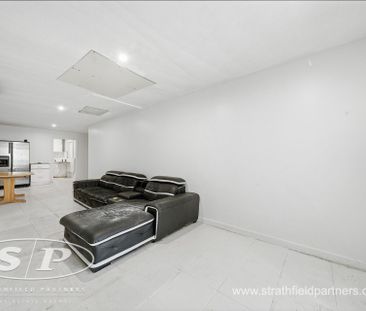 Self Contained 1 Bedroom Unit - Photo 4