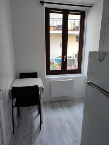 Location appartement 1 pièce 30 m² à Oyonnax (01100) - Photo 2