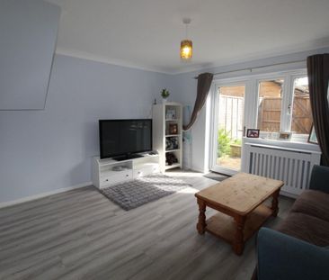 2 bedroom House To Let - Photo 1