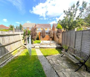 2 bedroom end of terrace house to rent - Photo 2