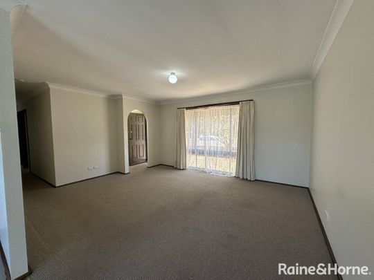 Charming 3-Bedroom Home in Moss Vale - Your Perfect Rental Opportunity! - Photo 1