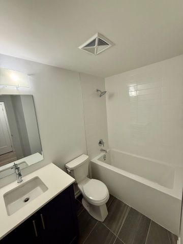 For Lease - 18 Lytham Green Circle Unit# 9, Newmarket, Ontario - Photo 3