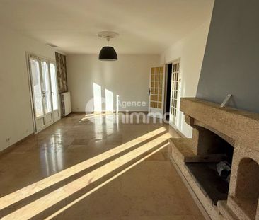 Location Appartement 4 pièces 125m² MORIERES LES AVIGNON 84310 - Photo 1