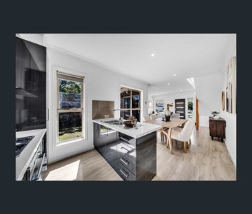 Modern Double-Storey Townhouse in Prime Broadmeadows Location - Photo 3