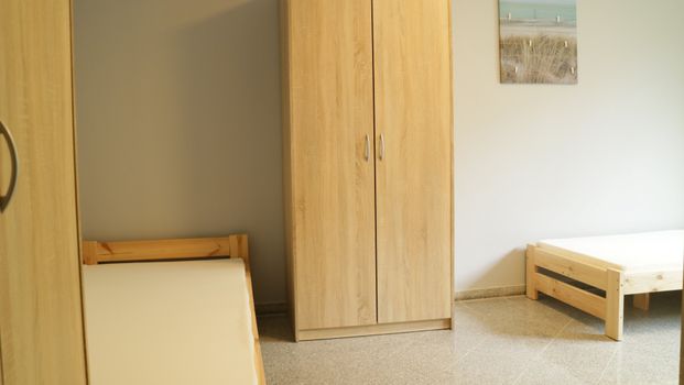 Zadbany, umeblowany DOM dla 20 pracowników. Kolonia Gosławicka. - Photo 1