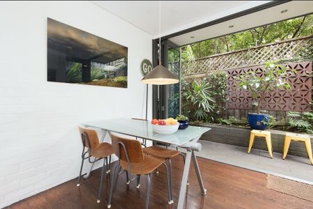 4 Adelaide Place, Surry Hills. - Photo 5