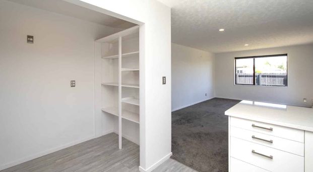 Easy-Care Living in Handy Location! - Photo 1