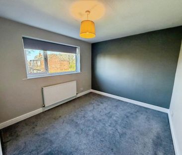 2 bedroom semi-detached house to rent - Photo 2