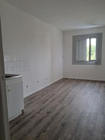 APPARTEMENT T3 75m2 ST JEAN DE MOIRANS - Photo 4