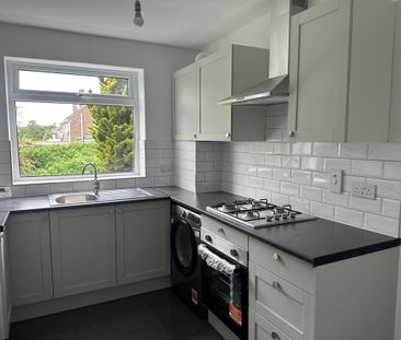 2 bedroom semi-detached house to rent - Photo 6