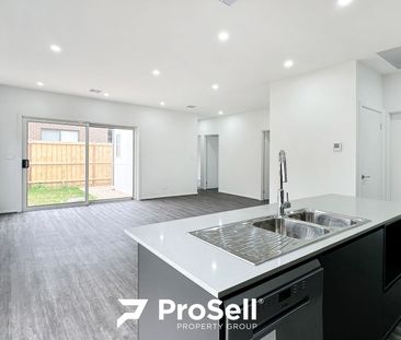 52 Metroon Drive, Weir Views - Photo 5