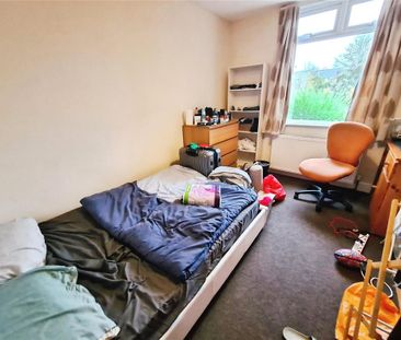 6 bedroom semi-detached house to rent - Photo 4