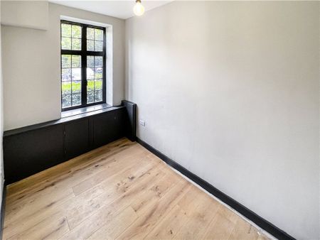 Hanger Lane, London, W5 1EW - Photo 2