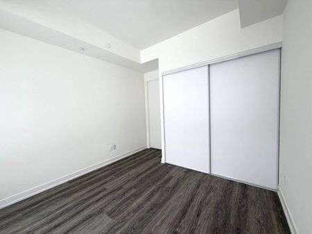 NEXT2 AT ELGIN EAST: BAYVIEW & ELGIN MILLS (2 DAVID EYER RD) AD#101228 - Photo 2