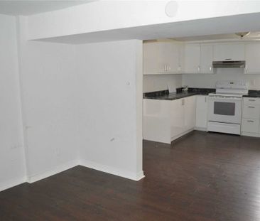 For Lease - 24 Holman Crescent, Aurora, Ontario - Photo 6