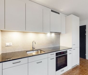 Cozy and bright apartment - Photo 2