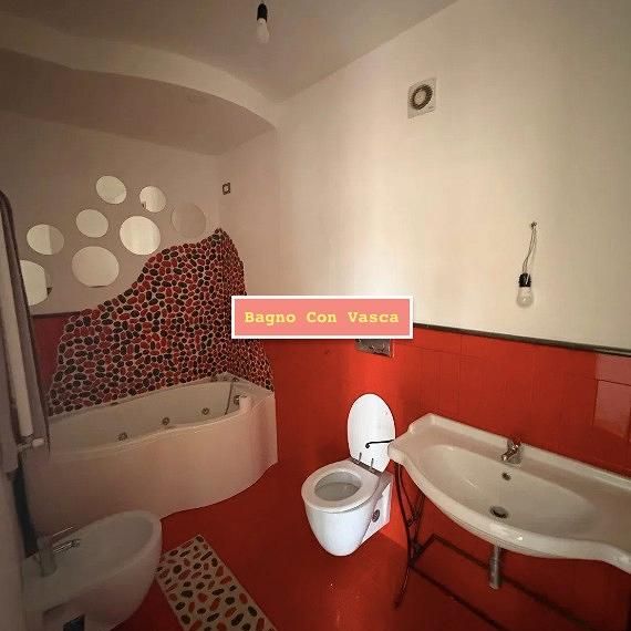 MALAFEDE QUADRILOCALE Con 2 BALCONI / P.AUTO - Photo 1