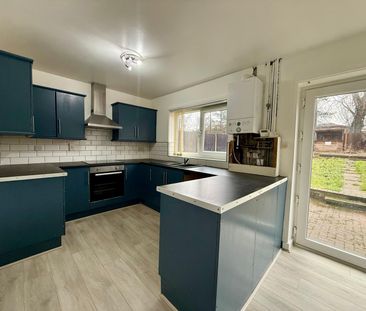 Home - Rooms - 3 bed semi-detached house to rent Shield Avenue, Wor... - Photo 6