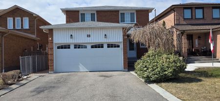For Lease - 8 WATERFALL Road, Vaughan, Ontario - Photo 2