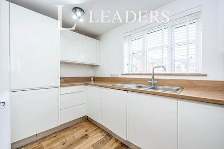 2 bedroom apartment to rent - Photo 2