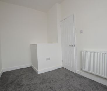2 Bedroom Terraced House - Photo 5