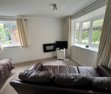 Studio to rent - Photo 4