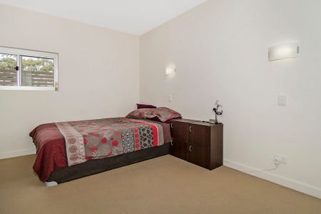 Two Bedroom Apartment - Photo 2