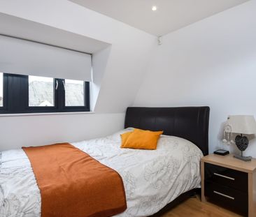 2 bedroom flat to rent - Photo 4