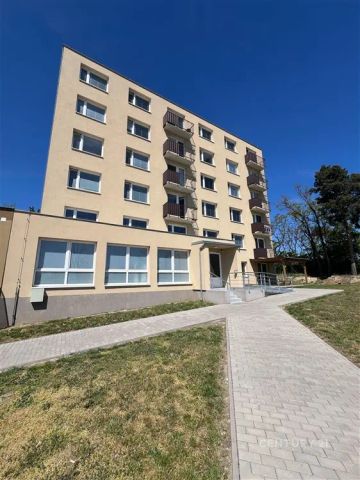 Pronájem bytu 1+1 s parkovacím stáním - Photo 2