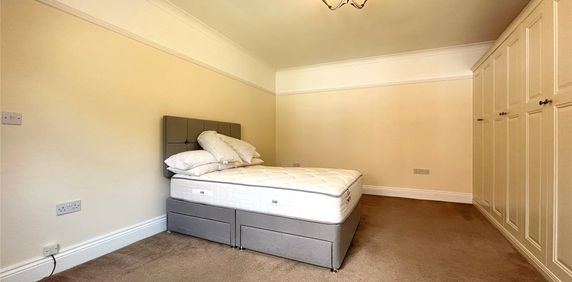 Finchampstead Road, Wokingham Finchampstead Road, Wokingham - Photo 2
