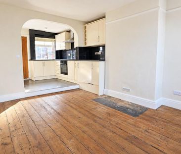 2 bedroom terraced house to rent - Photo 3
