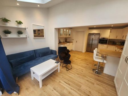 Orchard Gardens, Bristol - Photo 2