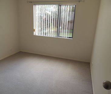 PAKURANGA 4 bedrooms family home - Photo 2