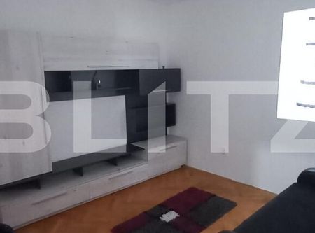 Apartament de 3 camere, decomandat, centrala termica, zona Institut - Photo 3