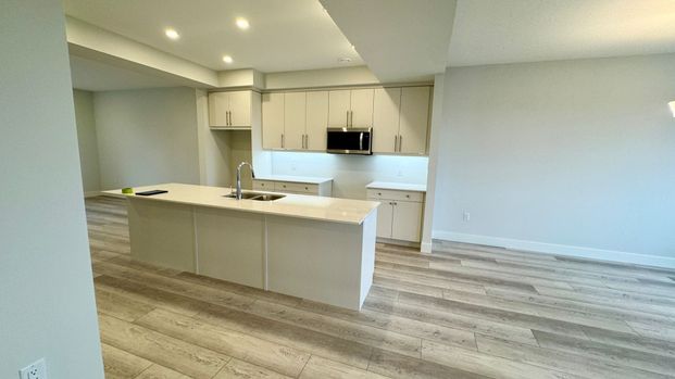 For Lease - 925 Deveron Crescent Unit# 44, London South, Ontario - Photo 1