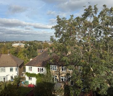 Studio Flat, Cambrian Close, SE27 - Photo 4