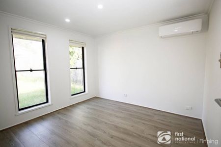 Renovated 3-Bedroom Home in Prime Cranbourne Location - Photo 3