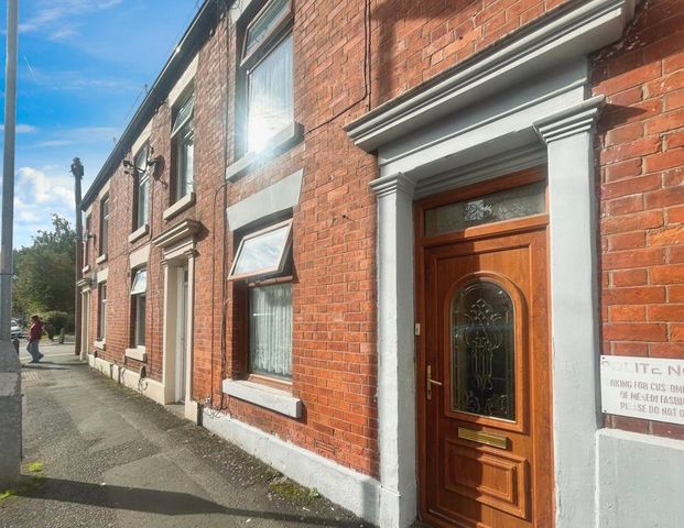 2 bedroom terraced house to rent - Photo 1