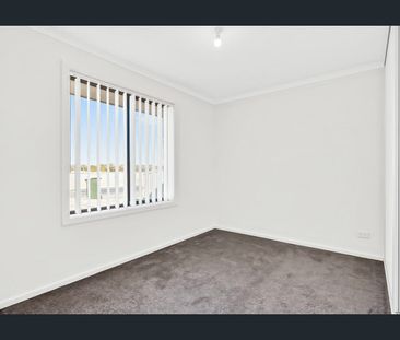 Modern Family Home! - Photo 4