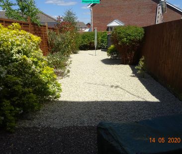 2 bedroom end of terrace house to rent - Photo 5