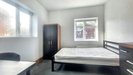 1 bedroom in a house share to rent - Photo 5