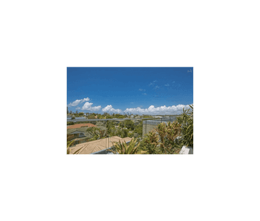 8/101 Pohlman Street, Southport, Qld 4215 - Photo 2